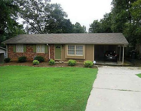 1st image of 2052 Glenroy Dr SE