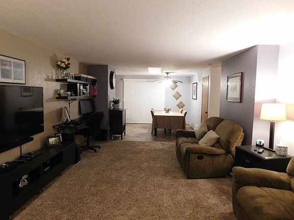 4th image of 8219 47th Ave NE #1