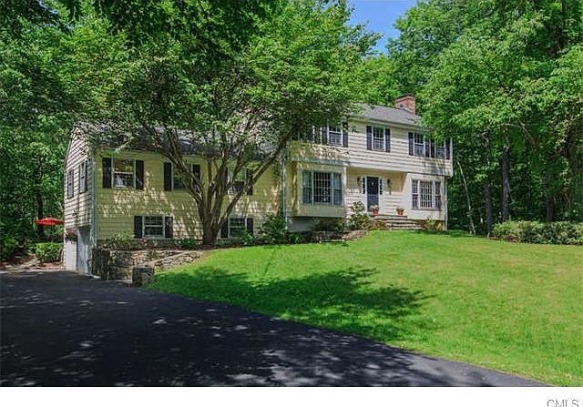 2nd image of 256 Thayer Pond Rd