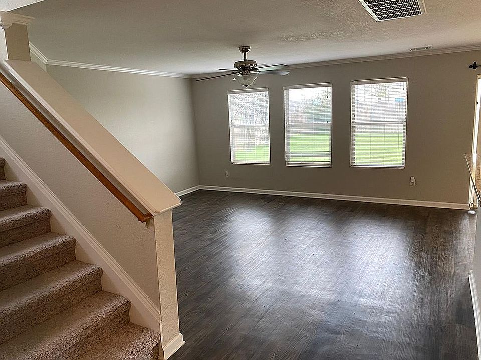 1st image of 801 Eaglecreek Dr