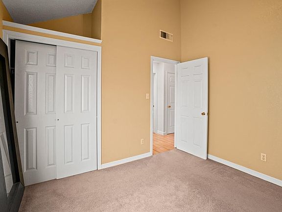 3rd image of 3222 Arrambide St