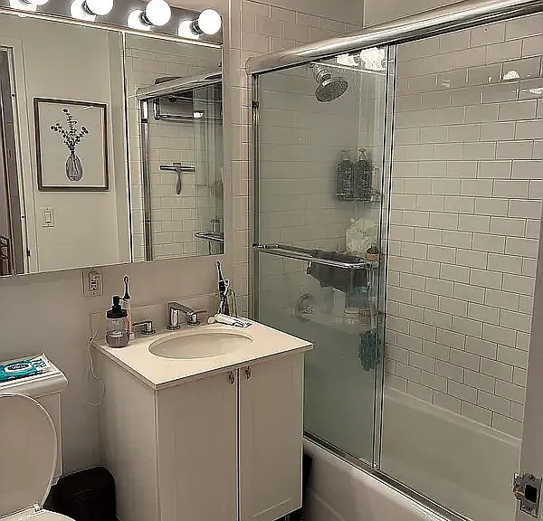 438 W 37th St #13B — Photo 8