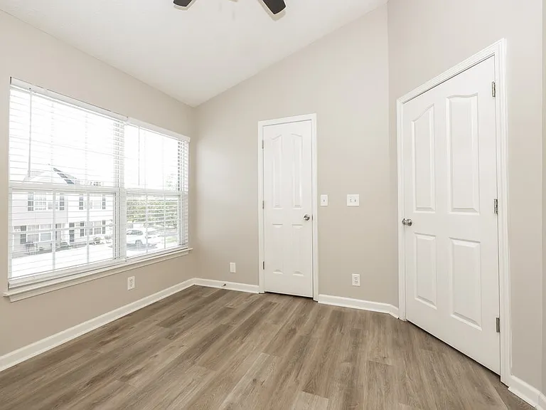 2961 S Rutherford Blvd #B7 — Photo 11