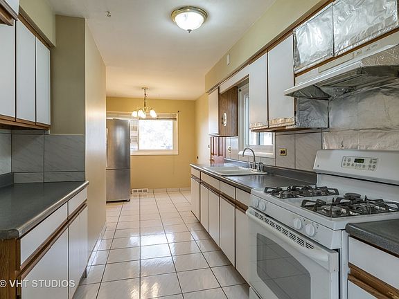 5th image of 9267 Cedar Ln