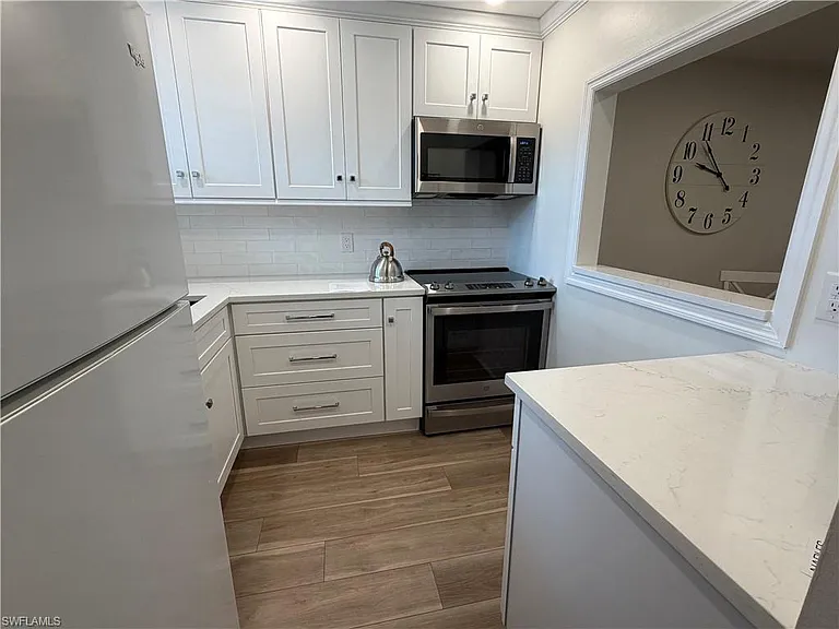 180 Turtle Lake Ct #206 — Photo 4