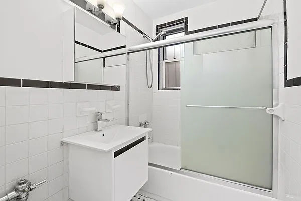 Rented by Citi Habitats | media 11