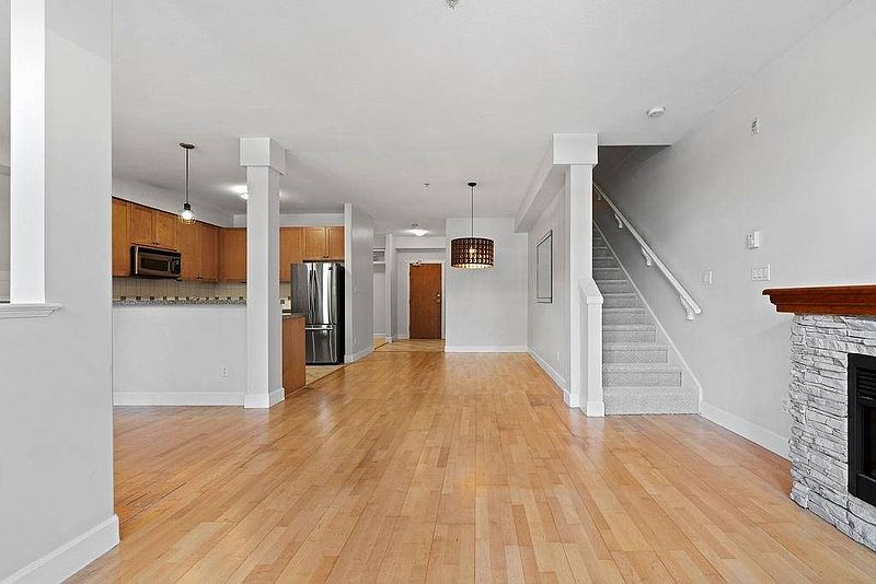 Richmond Townhouse for rent - 3 Bedrooms — photo 5