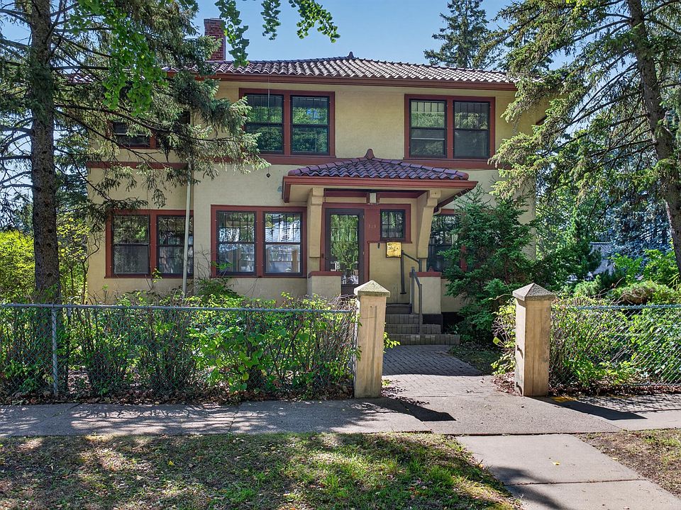 1st image of 121 Maria Ave