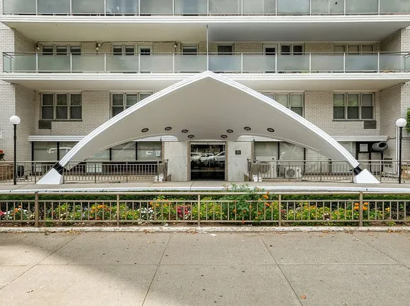 370 Ocean Pkwy APT 12E, Brooklyn, NY 11218