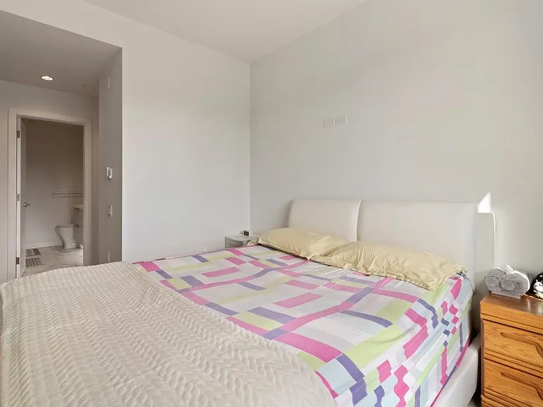 6677 Cambie St #310 — Photo 11