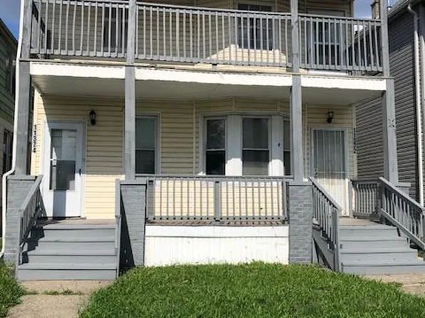 11372 Nagel St, Hamtramck, MI 48212