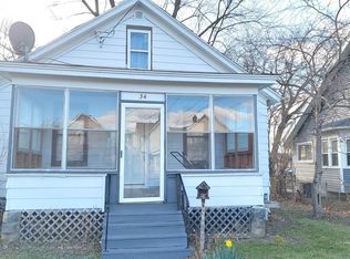 34 N Ohio St, Aurora, IL 60505