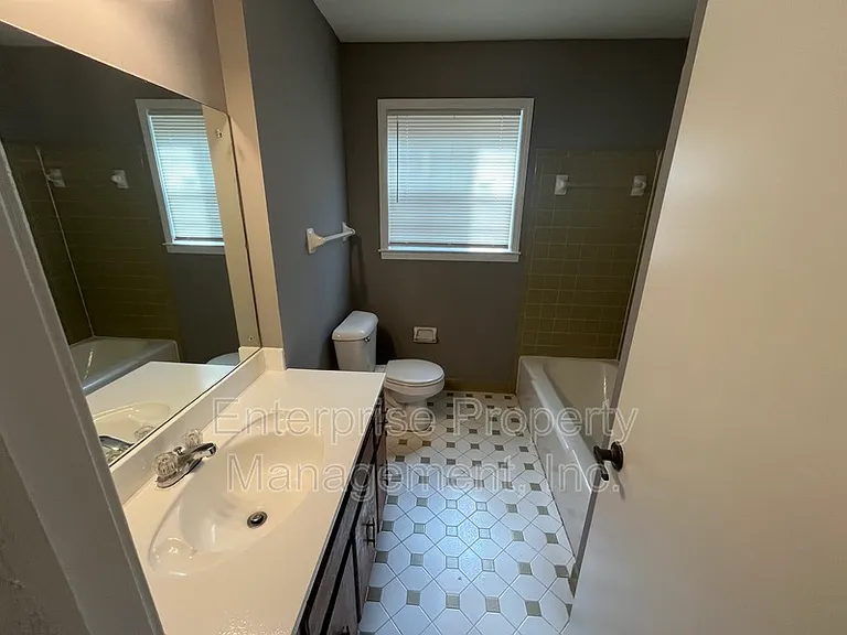 6124 Chinaberry Dr — Photo 18