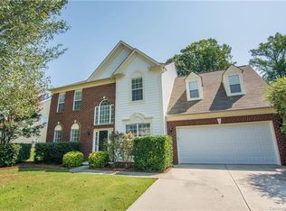3527 Manor House Dr, Charlotte, NC 28270