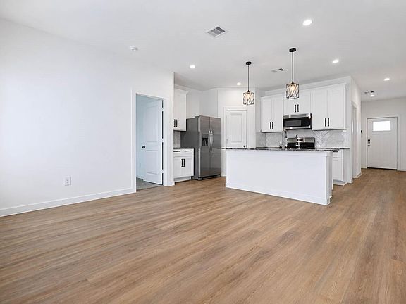 3rd image of 7715 Montana Ruby Dr