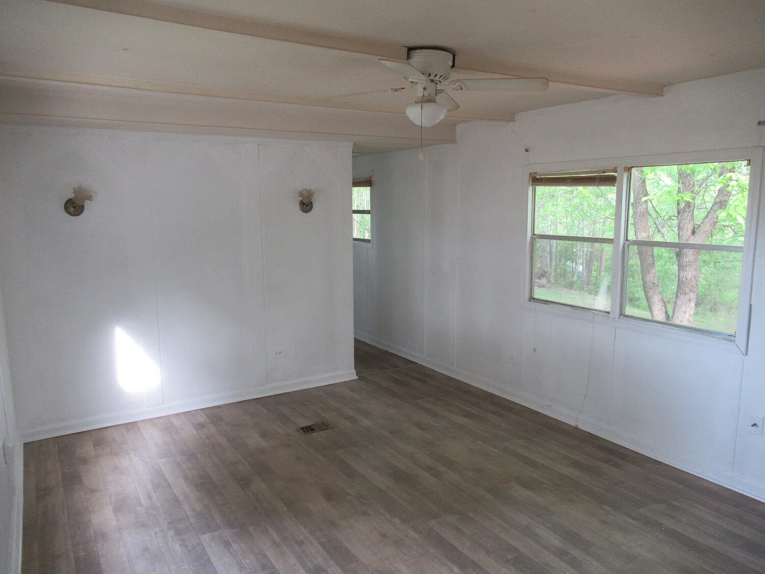 2 bed, 651 sqft, $1,000 — Photo 4