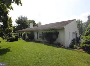 332 Homestead Dr, Harleysville, PA 19438