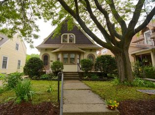 1329 N 54th St, Milwaukee, WI 53208