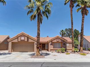 8912 Signal Terrace Dr, Las Vegas, NV 89134