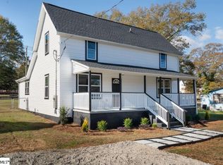 37 Square St, Pelzer, SC 29669