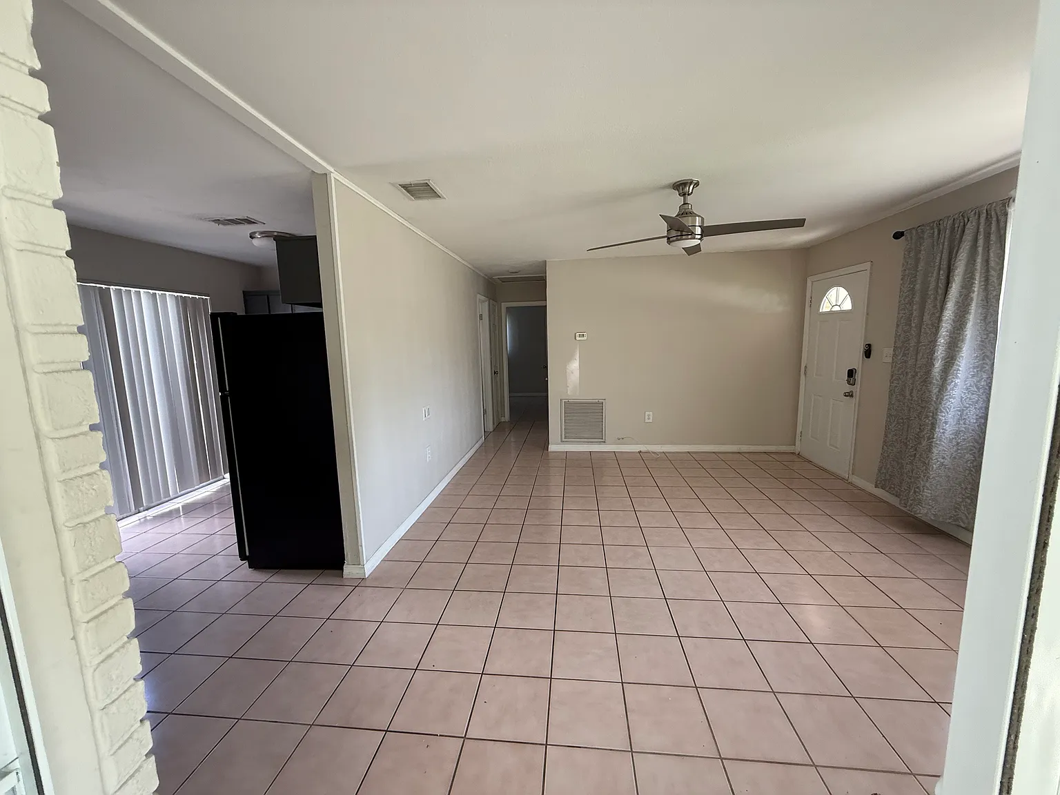 2 bed, 805 sqft, $1,500 — Photo 2