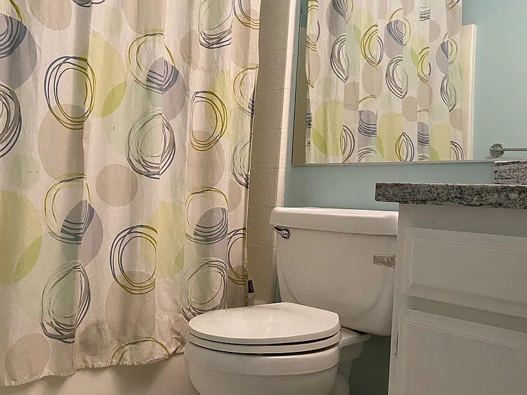 Your own private bath - water pressure is amazing