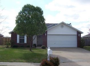 845 S Liberty Dr, Fayetteville, AR 72701
