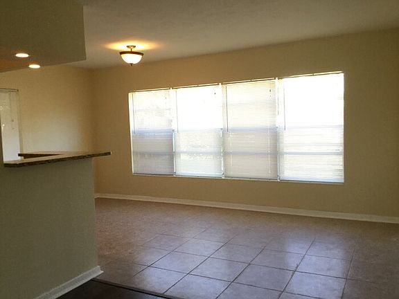 3rd image of 1433 W Broward St