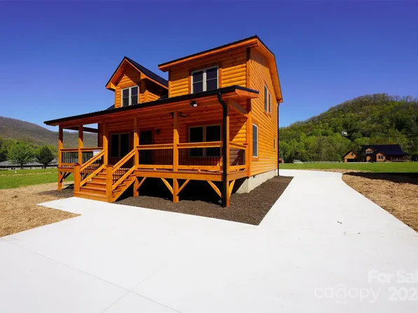 54 Alex Rdg, Maggie Valley, NC 28751
