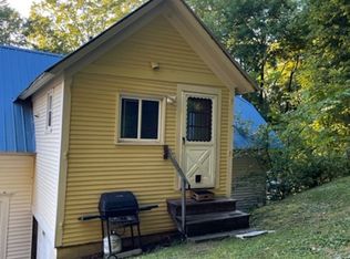 31 Orchard St UNIT 2, Springfield, VT 05156