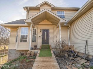 123 Lakeland Estates Dr, Lenoir City, TN 37771