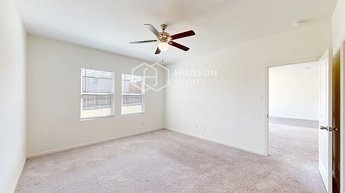 744 Devonshire Dr — Photo 16