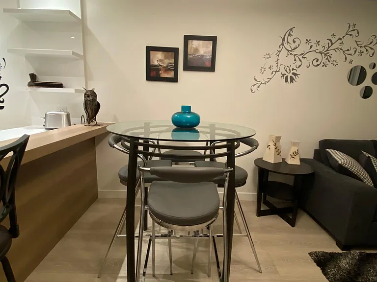 118 Waterfront Ct SW — Photo 3
