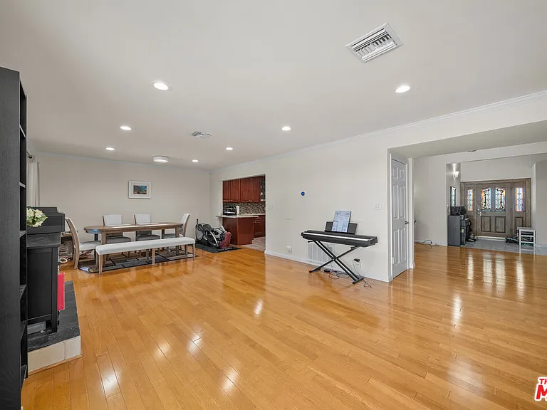 3114 Henrietta Ave — Photo 13
