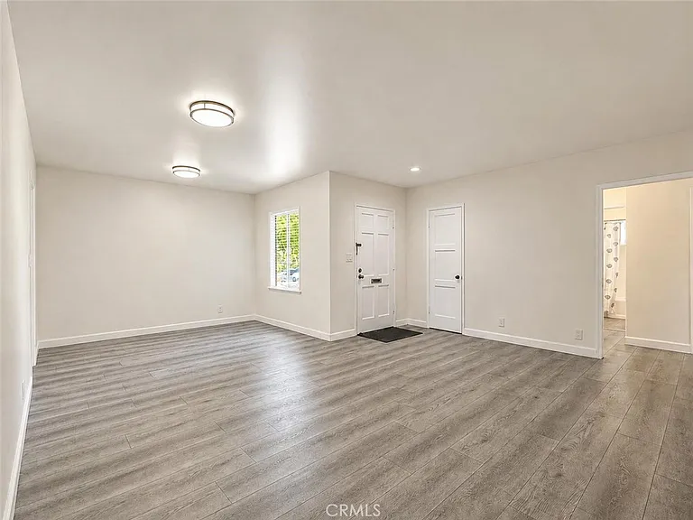 5441 Berryman Ave — Photo 10