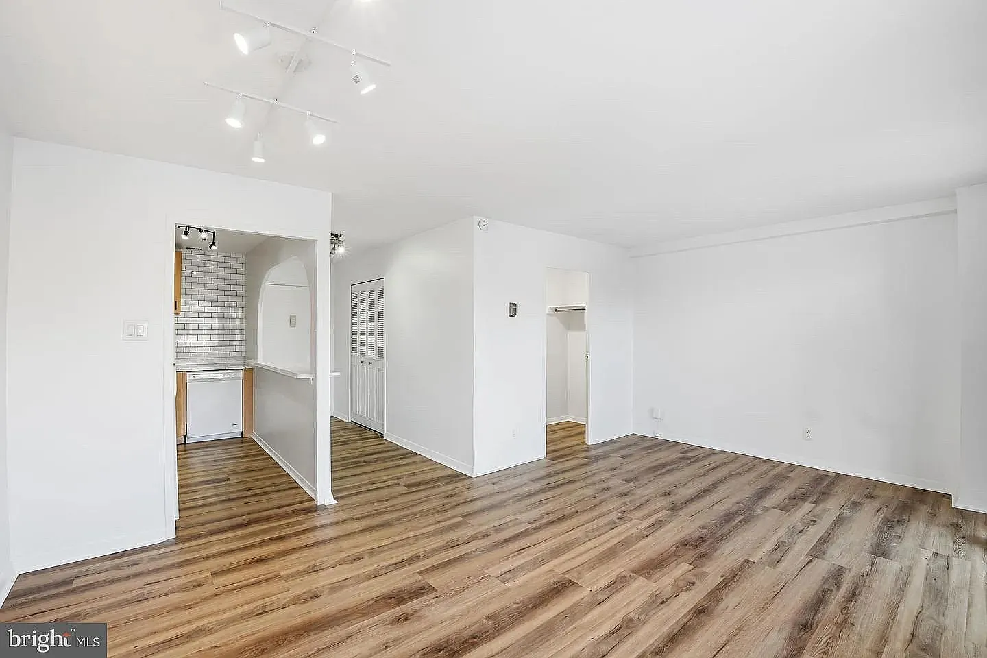 Studio, 459 sqft, $1,800 — Photo 4
