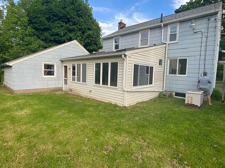 190 Lattimore Rd — Photo 3
