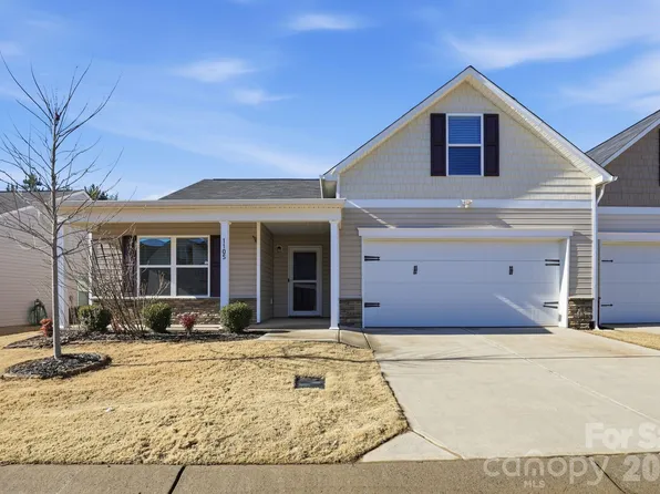 1105 Silvertrace Dr, Salisbury, NC 28144