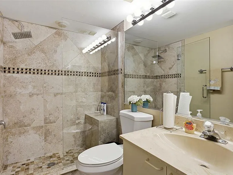 5501 Ashton Way #5501 — Photo 18