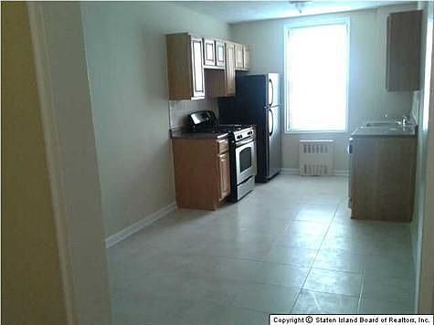 5th image of 145 Lincoln Ave APT 4G