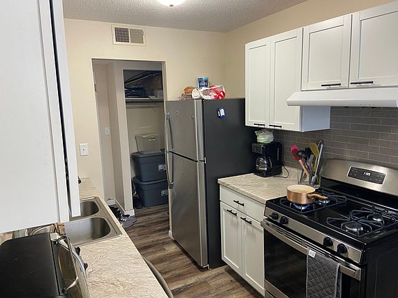 2nd image of 2219 Marwood Dr #22