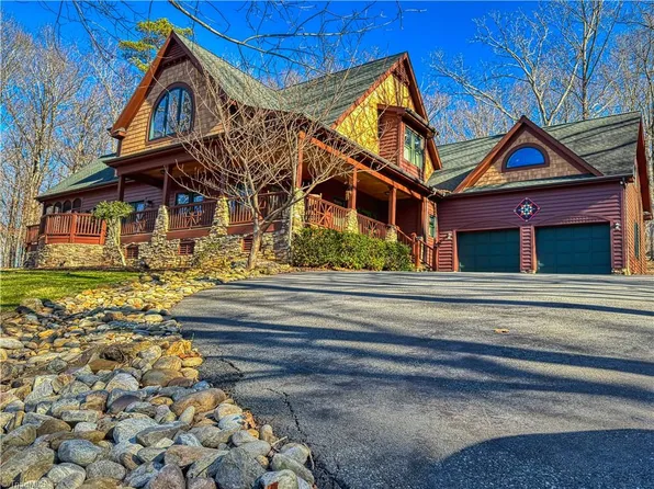 1515 Rocky Cove Ln, Denton, NC 27239