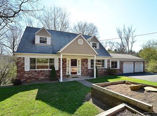 102 Deer Rd, Pittsburgh, PA 15237