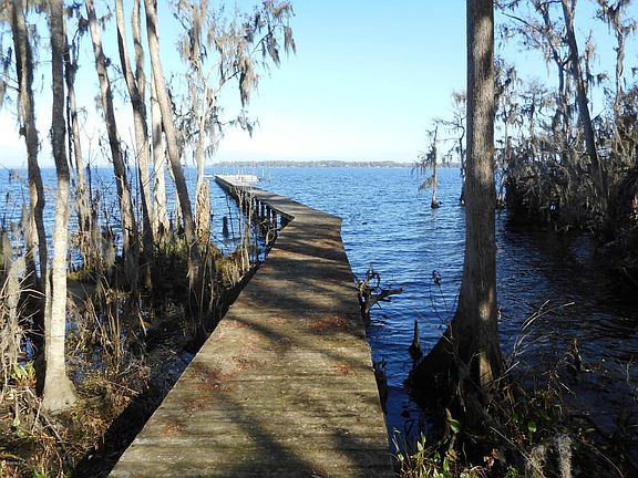 3rd image of 2900 Bass Haven Ln