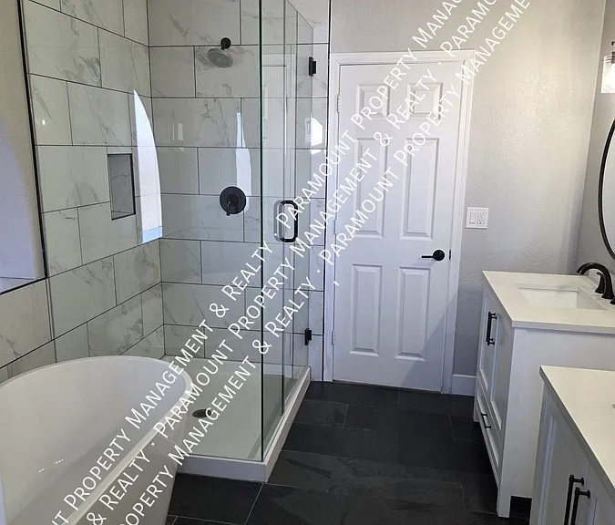 5611 E Grandview Rd — Photo 37