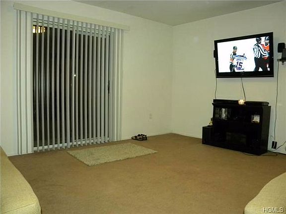 4th image of 4 Revere Dr #1