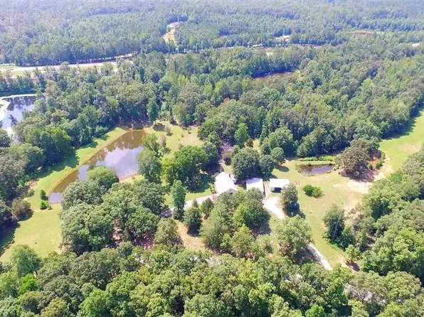 3703 Cox Rd, Holladay, TN 38341