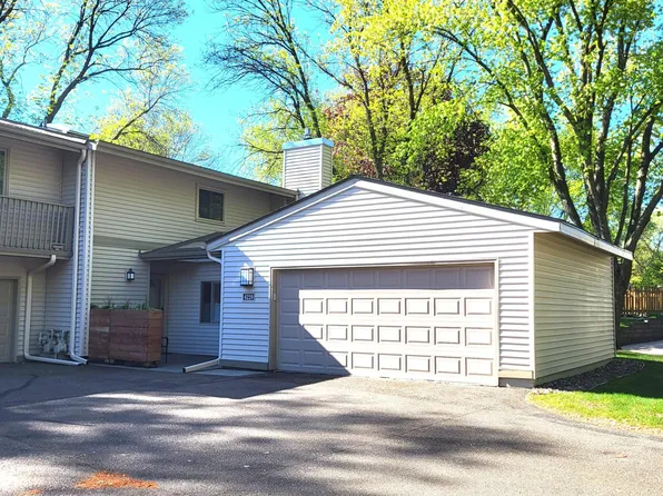 6220 Sandpiper Ct, Edina, MN 55436