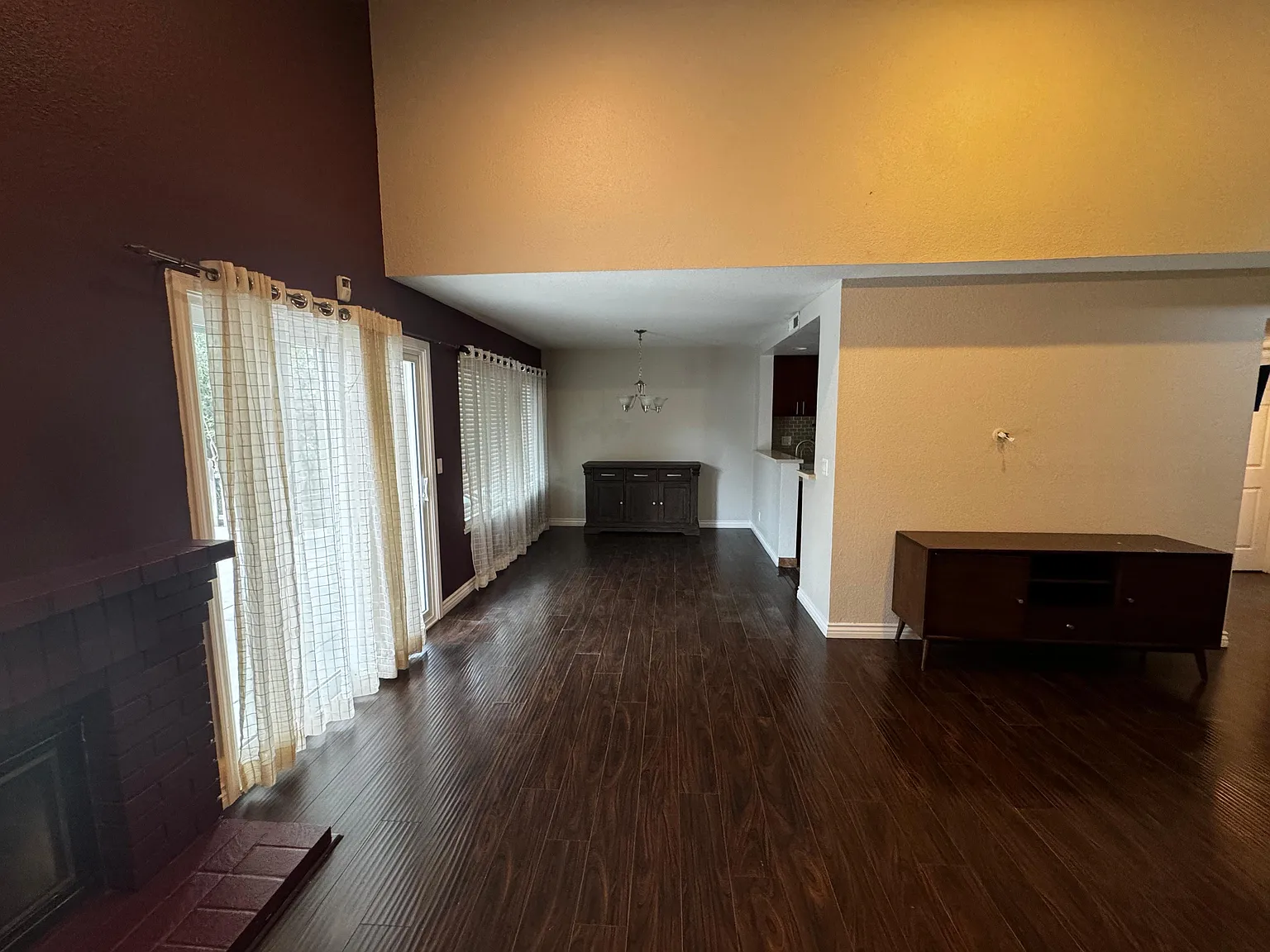 3 bed, 2.5 bath, 1486 sqft, $4,750 — Photo 4