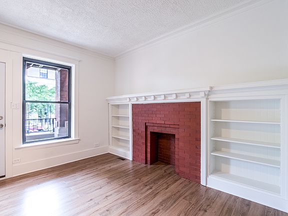 4th image of 908 W Belle Plaine Ave APT 1F